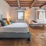 Della Picca Hotel