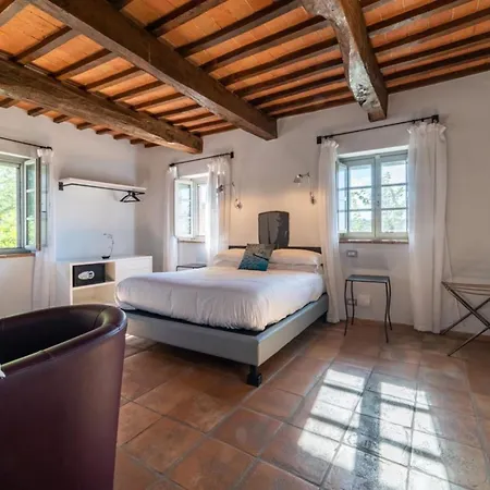 Della Picca Hotel